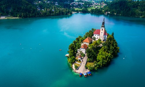 Bježe s obale Amalfija i zaobilaze Hrvatsku: Slovenija postaje nova hit oaza za bogate i slavne