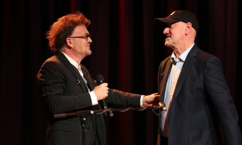 Gitaristička legenda Vlatko Stefanovski u Splitu primio Porina za životno djelo: U publici i poznata lica