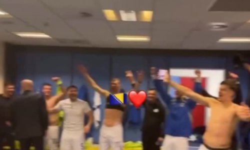 Pogledajte kako se trese svlačionica BiH u Cardiffu: Evo što se pjeva nakon epske pobjede
