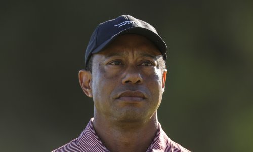 Tiger Woods sudjelovao u teškoj prometnoj nesreći! Auto mu se prevrnuo