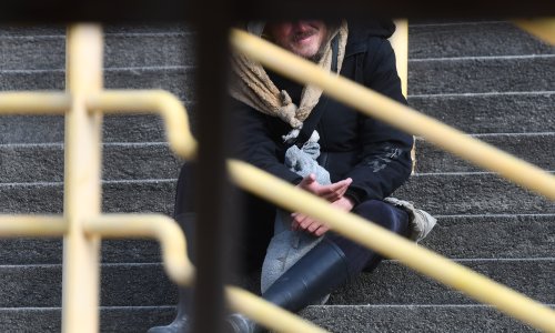 Raskrinkan lanac prosjačenja: Starce iz Zagreba prisiljavali da glume invalide