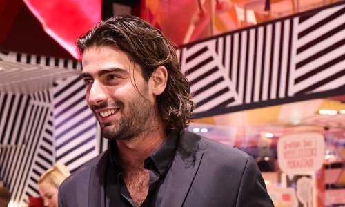 Nakon romantičnih dana u Italiji, Šime Elez u neočekivanom izdanju: Iznenadio promjenom izgleda