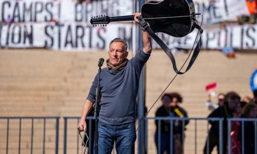 Emotivni Springsteen na prosvjedu protiv Trumpa: 'Donijeli su smrt i teror, a vi nadu'