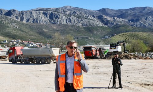 Krenuli važni radovi kod Omiša, evo kada stiže nova cesta na Jadranu