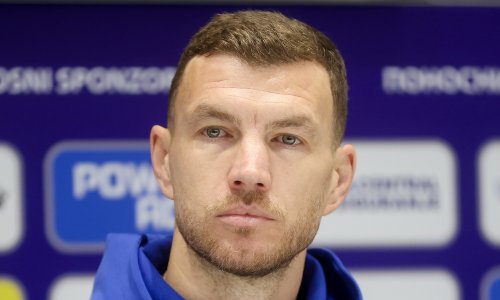 Džeko oduševio navijače prije utakmice s Italijom: Ustanimo i zaplješćimo