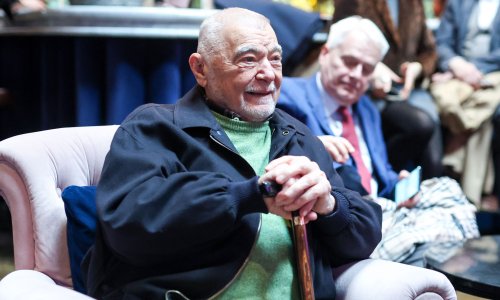 Stipe Mesić nakon dugo vremena u javnosti, evo gdje je snimljen