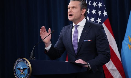 Hegseth posjetio američke vojnike na Bliskom istoku: 'Traže još bombi!'