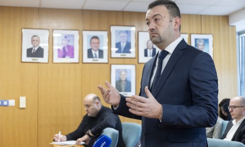 SDP kritizirao Pavličekov izvještaj: 'Nije bio u stanju navesti niti jedan konkretan projekt'