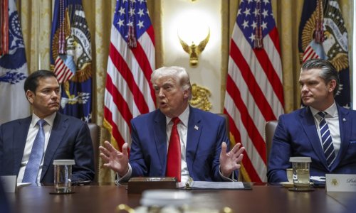 Trump smirio trgovce, cijene nafte pale na 102 dolara