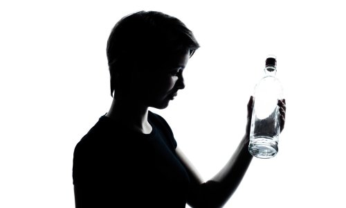 Šokantni podaci: Djeca u Hrvatskoj s alkoholom počinju već s 13 godina