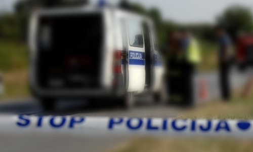 Pucnjava kod Gline: Žena ubijena, muškarac ozlijeđen