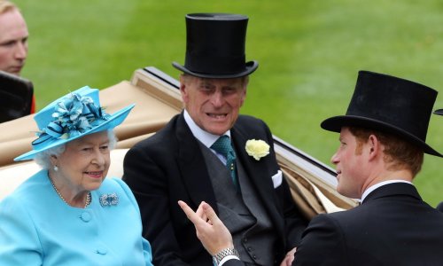 Novi detalji odnosa kraljice Elizabete i Harryja: Zašto s njim gotovo nikad nije bila sama