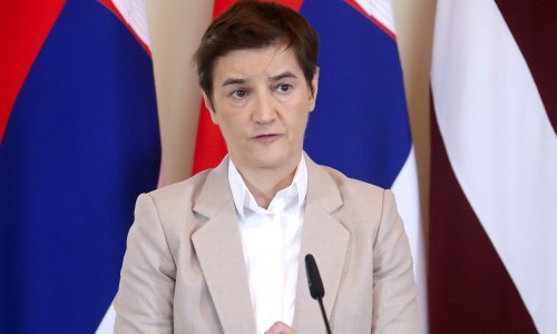 VIDEO Brnabić u okršaju sa zastupnikom u Skupštini Srbije: 'Miloše, to što smo vi i ja gej...'