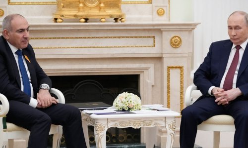 Neobična scena u Kremlju: Armenski premijer očitao Putinu bukvicu