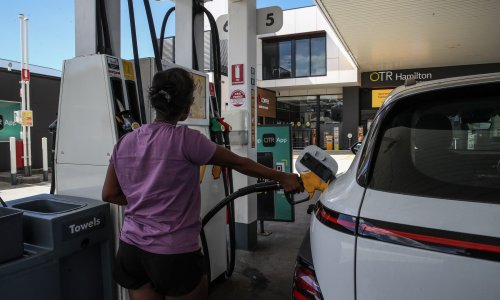 Neobična logika Australaca: 'Putujte, ali nemojte uzimati više goriva'