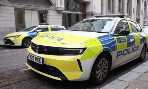 Kakva scena! Policajci zaboravili torbu s oružjem ispred kuće londonskog gradonačelnika