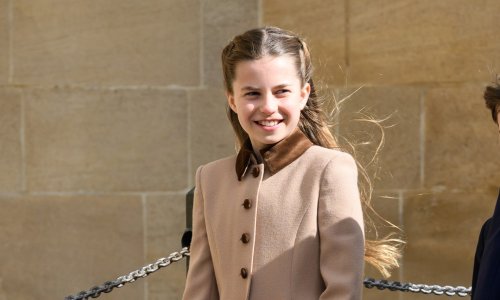 Kate Middleton prekinula tradiciju, ali princeza Charlotte poslala je snažnu poruku odjećom