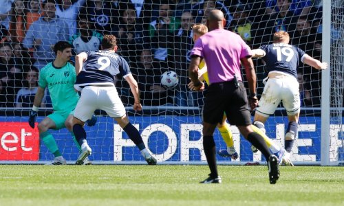 Millwall bio na pragu velike pobjede u borbi za Premier ligu pa se raspao