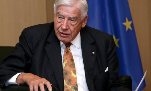 Preminuo Christian Schwarz-Schilling, bivši Visoki predstavnik za BiH