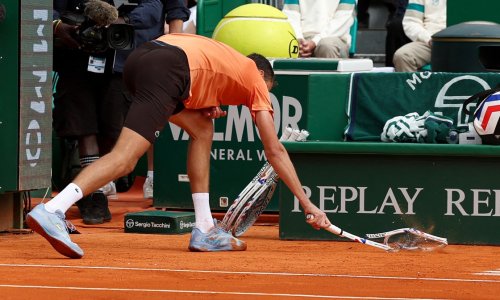 Sramotan poraz Medvedeva u Monte-Carlu: Divljao, razbijao rekete i izgubio 6:0, 6:0