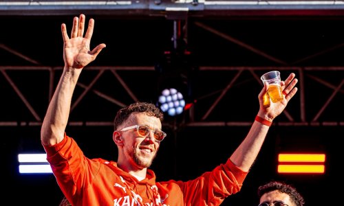 Pogledajte kako je Ivan Perišić zapalio atmosferu na proslavi titule PSV-a