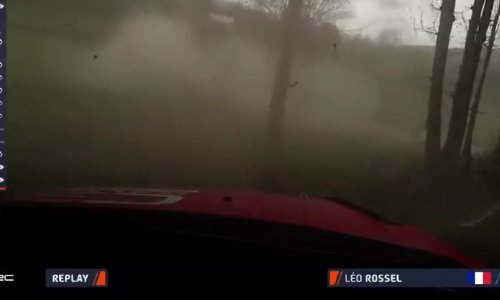 Pogledajte strašne scene s WRC-a: Francuz za milimetar izbjegao sudar sa stablom