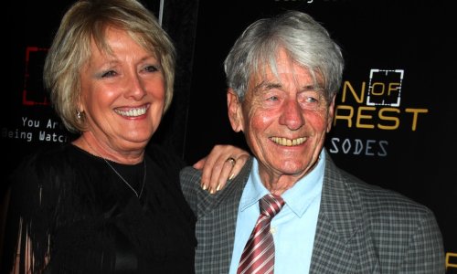 Preminuo je John Nolan, glumac iz filmova o Batmanu i stric Christophera Nolana