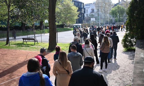 Fotografije iz Mađarske obilaze svijet: Redovi kakvi se ne pamte, oglasio se Orban