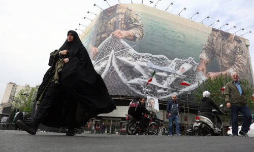 Trump prijeti novim udarima i blokadom Hormuškog tjesnaca; Iran: Uživajte u cijenama goriva