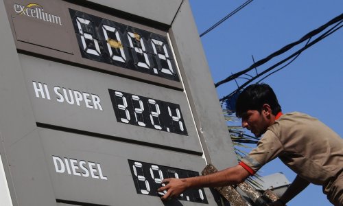 Cijene nafte skočile odmah nakon Trumpove najave; Iran: Uživajte u cijenama na pumpama