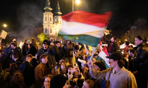 FOTO Budimpešta slavila pad Orbana: Gotovo je, osjećam se nevjerojatno!