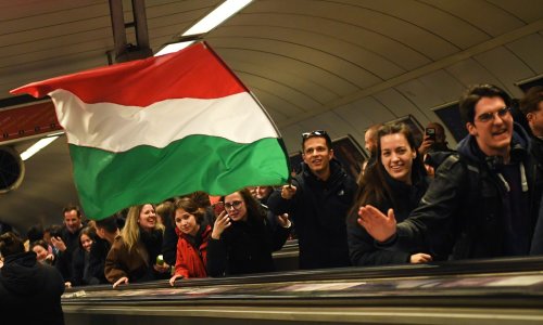 'Ruszkik haza!' odzvanjao je sinoć metroom u Budimpešti: Slogan koji je obilježio pad Orbána