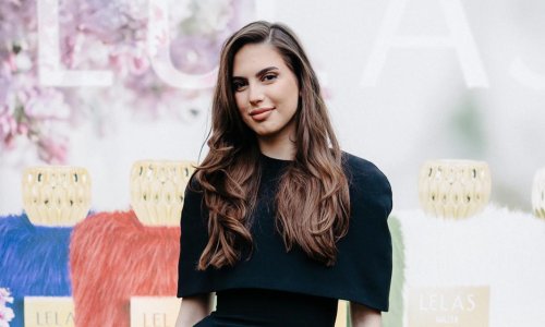 Noge u prvom planu: Jolina mezimica bila je magnet za poglede u mini haljini