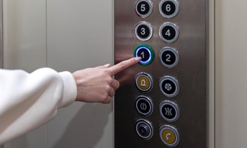 Želite dizalo u zgradi ili obnovu pročelja? Država sufinancira trošak, otvoren javni poziv