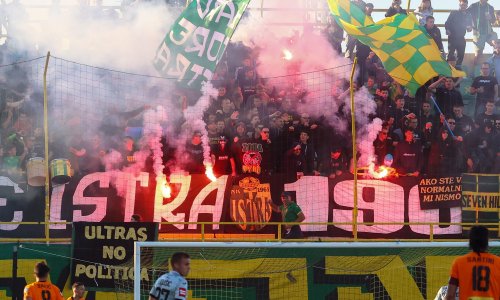 Totalni kaos u Puli. Demoni upali na trening Istre i tražili odlazak trenera