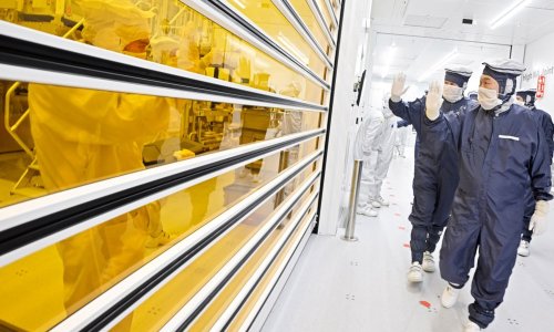 Nizozemski ASML s Tata Electronicsom postavlja temelje za proizvodnju poluvodiča u Indiji