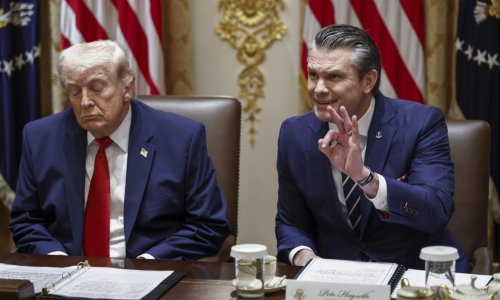 Pentagon zvao General Motors i Ford na razgovor: Trump želi da počnu proizvoditi oružje