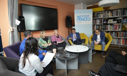 Što je roman danas i tko ga zapravo čita? Pogledajte raspravu i doznajte odgovore