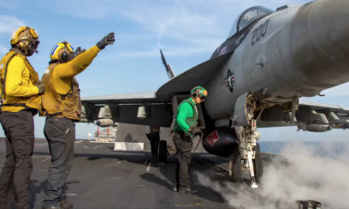 SAD drži tjesnac u blokadi, Iran prijeti odmazdom u tri mora: Trump neće biti policajac tjesnaca!