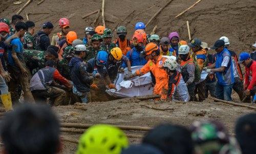 Osmero ljudi poginulo u padu helikoptera u Indoneziji