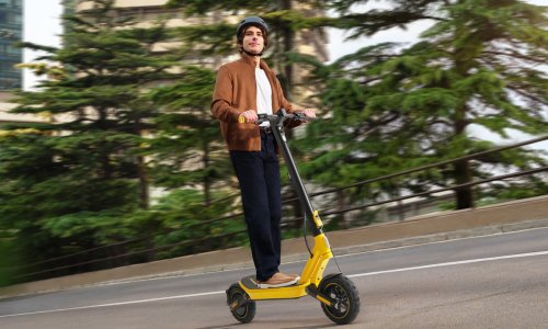 Xiaomi predstavlja savršeni dvojac za brzi tempo i besprijekornu mobilnost: Xiaomi električni skuter 6 Ultra i Xiaomi Watch 5