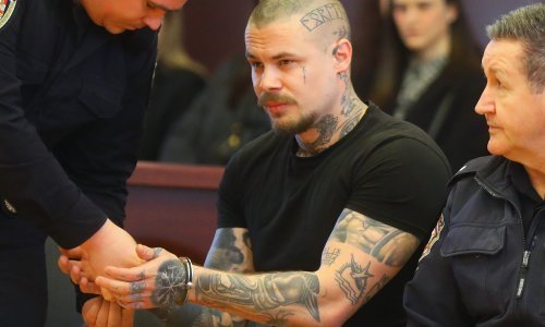 Izbo policajca nožem:'Iskreno se kajem, iz dubine duše žao mi je što sam vam uradio'