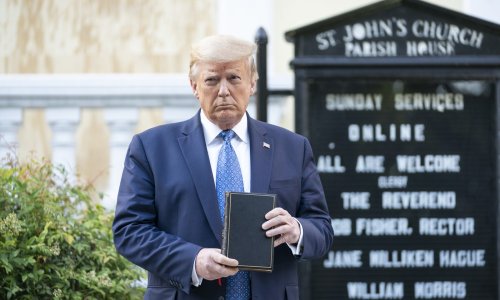 Trumpovo 'javno pokajanje': Nakon kontroverzne objave čitat će ulomak iz Biblije