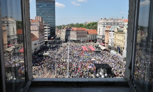 FOTO Traje veliki sindikalni prosvjed: Plenkoviću nabacili ideju kako povećati plaće
