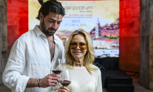 Maja i Šime uživali u dobroj kapljici i ambijentu Dioklecijanovih podruma