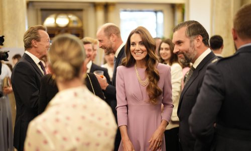 Pazila je na svaki detalj: Kate Middleton stajlingom odala počast kraljici Elizabeti