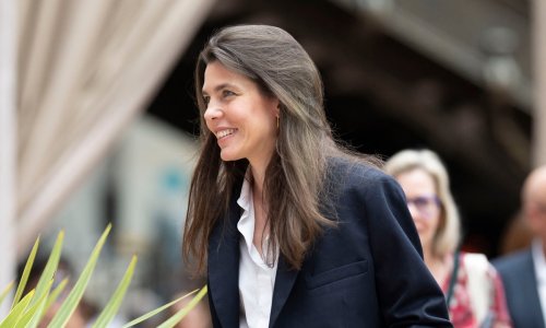 Unuka Grace Kelly osvanula u poslovnom izdanju bez greške koje je tako lako kopirati