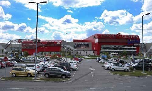 Prijetnje bombom evakuirale Arena centar i šibenske škole: 'Žao nam je zbog neugodnosti'