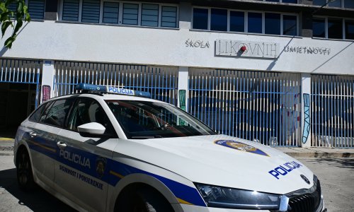 Sve dojave o bombama u Splitu bile su lažne: Policija pregledala čak 33 obrazovne ustanove