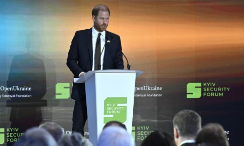 Princ Harry u iznenadnom posjetu Kijevu pozvao Putina da 'zaustavi rat'